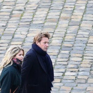 Laurent Delahousse et sa compagne Alice Taglioni lors de la cérémonie d'hommage national à Jean d'Ormesson à l'hôtel des Invalides à Paris le 8 décembre 2017. © Stéphane Lemouton / Bestimage