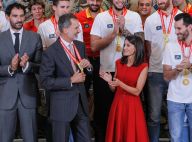 Letizia d'Espagne : Élégante patriote avec Felipe et les basketteurs champions