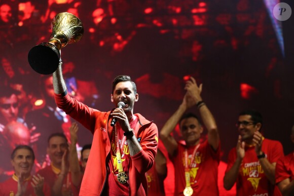 Rudy Fernandez et les champions du monde de basket espagnols ont fêté leur titre sur la place Colomb à Madrid le 16 septembre 2019.