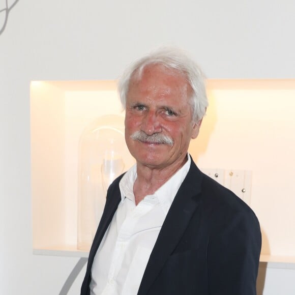 Yann Arthus-Bertrand - Présentation de la nouvelle collection Arthus Bertrand à la Grande Chancellerie de la Légion d'Honneur à Paris, le 3 juin 2019. © Olivier Borde/Bestimage