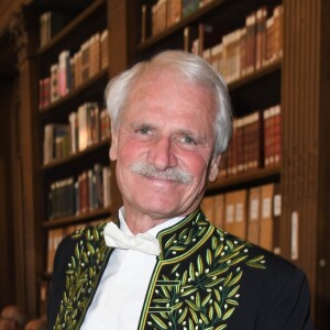 Yann Arthus-Bertrand - Cérémonie d'installation de Muriel Mayette-Holtz à l'Académie des beaux-arts à Paris le 15 mai 2019. © Coadic Guirec/Bestimage