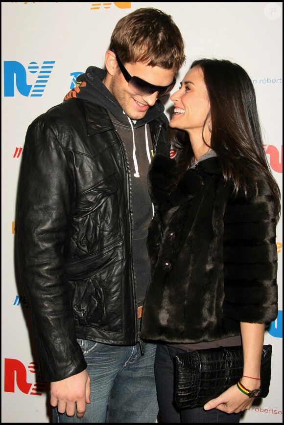 Demi Moore et Ashton Kutcher à Los Angeles en 2006