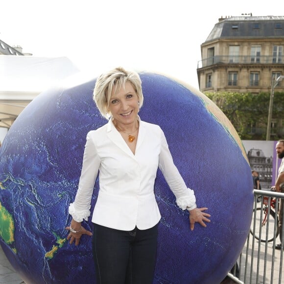 Evelyne Dhéliat - Inauguration du 13ème Forum International de la Météo et du Climat à l'Hôtel de Ville de Paris, le 27 mai 2016. © Christophe Aubert via Bestimage29/05/2016 - Paris