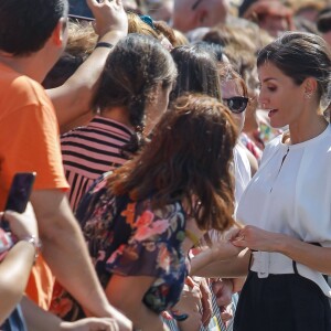 La reine Letizia d'Espagne lançait officiellement l'année scolaire dans une école à Torrejoncillo, près de Caceres, le 17 septembre 2019.