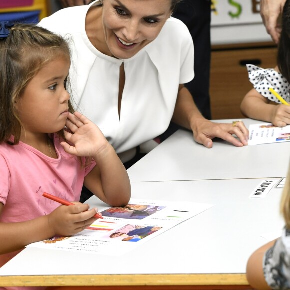 La reine Letizia d'Espagne lançait officiellement l'année scolaire dans une école à Torrejoncillo, près de Caceres, le 17 septembre 2019.