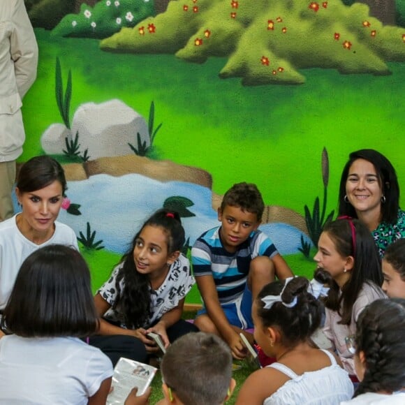 La reine Letizia d'Espagne lançait officiellement l'année scolaire dans une école à Torrejoncillo, près de Caceres, le 17 septembre 2019.