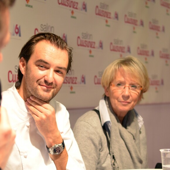 Cyril Lignac et Mercotte lors de la deuxième édition du Salon Cuisinez à Paris. Le 20 octobre 2012.