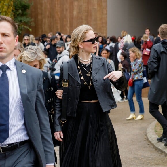 Jennifer Lawrence assiste au défilé Christian Dior, collection prêt-à-porter printemps-été 2020. Paris, le 24 septembre 2019. © Christophe Clovis / Vereen / Bestimage