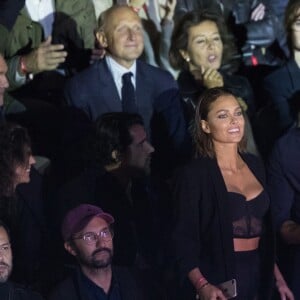 Caroline Receveur, Hugo Philip, Tina Kunakey et Niels Schneider assistent au défilé Etam Live Show 2019 au Stade Roland Garros à Paris le 24 septembre 2019. © Rachid Bellak / Bestimage