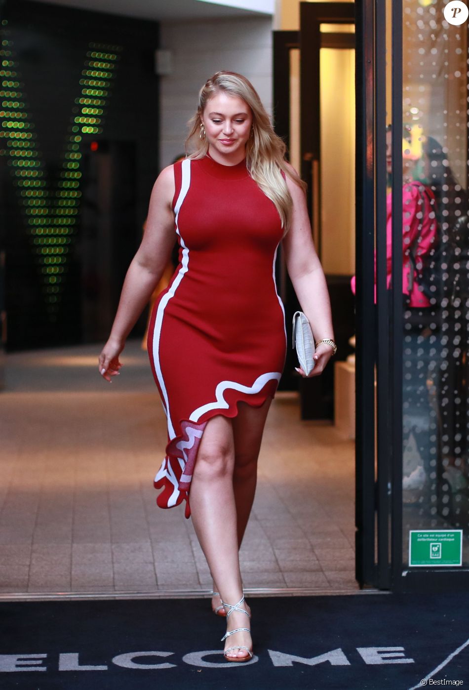 Iskra lawrence фото