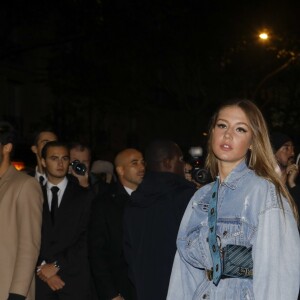 Adèle Exarchopoulos arrive à la Garde Républicaine pour assister au défilé Givenchy Collection Prêt-à-Porter Printemps/Eté 2020 lors de la Fashion Week de Paris (PFW), le 29 septembre 2019. © Veeren Ramsamy-Christophe Clovis/Bestimage