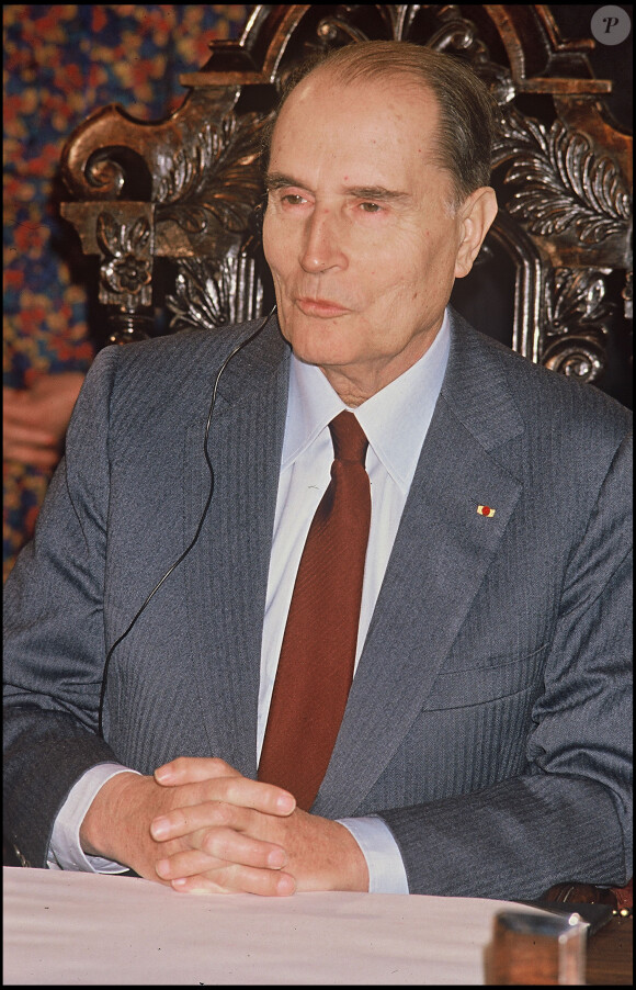 Archives- François Mitterrand à Londres en 1985.
