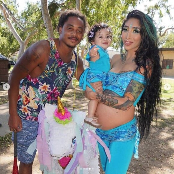 Corde Broadus, le fils de Snoop Dogg, sa compagne Soraya, enceinte, et leur fille Eleven. Septembre 2019.