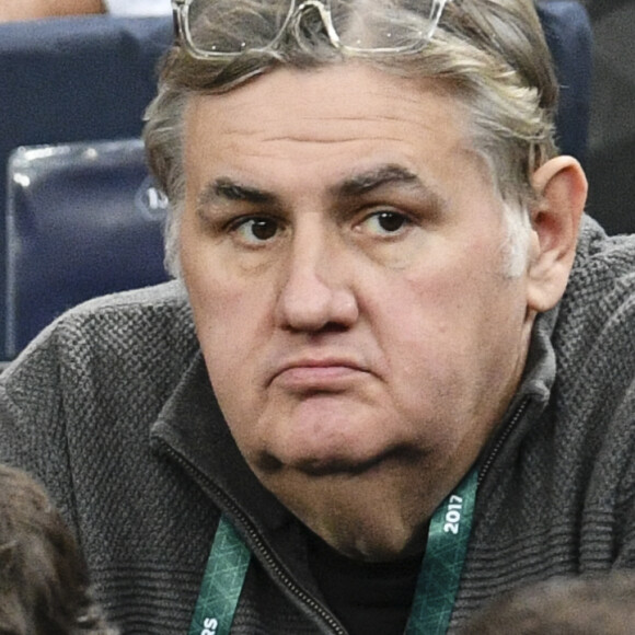 Pierre Ménès - People assistent à la victoire de J. Benetteau face à M. Cilic lors du quart de finale du tournoi de tennis "Rolex Paris Masters" à Paris le 3 novembre 2017. © Veeren-Perusseau/Bestimage