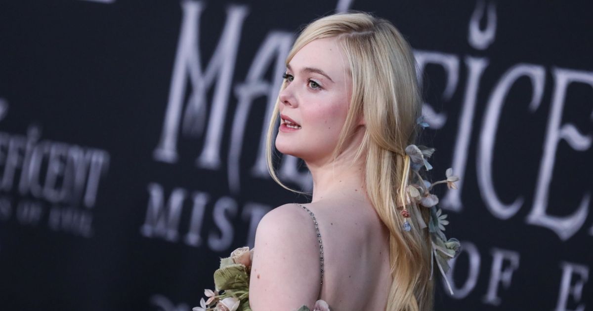 Elle Fanning Photocall Lors De La Premire Du Film Malfique Le