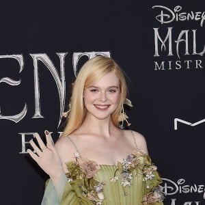 Elle Fanning à la première de Maleficent: Mistress of Evil au théâtre El Capitan dans le quartier de Hollywood à Los Angeles, le 30 septembre 2019.