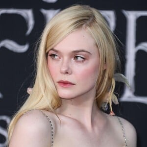 Elle Fanning - Photocall lors de la première du film "Maléfique : Le Pouvoir du mal" au cinéma El Capitan à Hollywood le 30 septembre 2019.