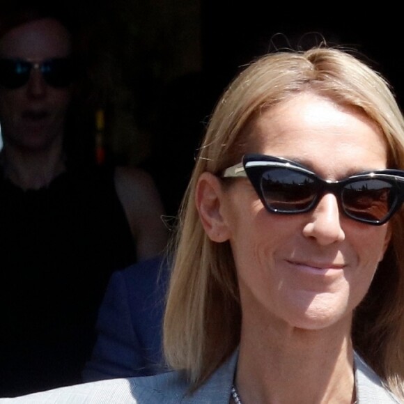 Céline Dion à la sortie de l'hôtel de Crillon à Paris pendant la fashion week Haute-Couture automne-hiver 2019/2020 le 3 juillet 2019.