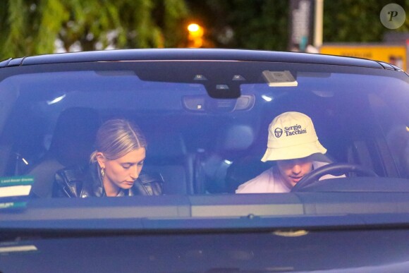 Justin Bieber et sa femme Hailey Baldwin Bieber sont allés se faire masser après un diner et un cinéma en amoureux dans le quartier de West Hollywood à Los Angeles, le 2 octobre 2019