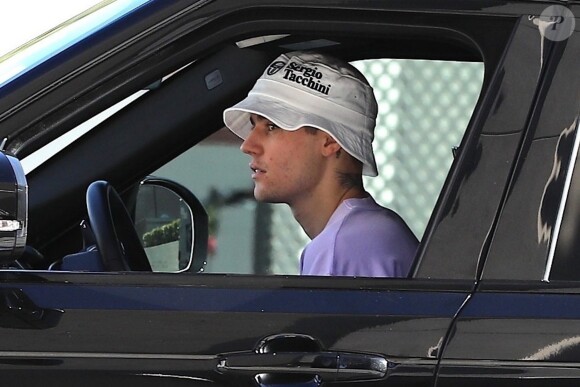 Justin Bieber et sa femme Hailey Baldwin Bieber sont allés se faire masser après un diner et un cinéma en amoureux dans le quartier de West Hollywood à Los Angeles, le 2 octobre 2019