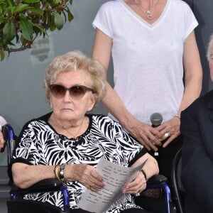 Inauguration de la rue Jacques et Bernadette Chirac, par la femme de l'ancien président de la République, Bernadette Chirac (en fauteuil roulant) et sa fille Claude, à Brive-la-Gaillarde. Le 8 juin 2018.