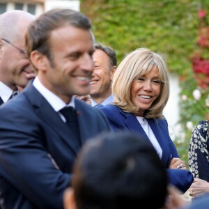 Le Président de la République Emmanuel Macron et sa femme la Première Dame Brigitte Macron, Stéphane Bern - Le Président de la République E. Macron et sa femme la Première Dame B. Macron étaient au château de By, à Thomery (Seine-et-Marne), l'un des 18 sites retenus pour la deuxième édition du Loto du patrimoine, le 20 Septembre 2019. © Dominique Jacovides/Bestimage