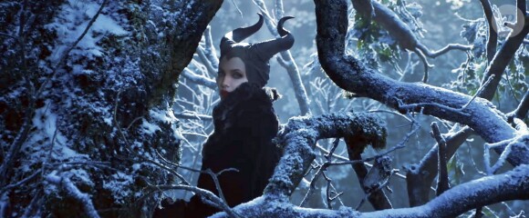 Angelina Jolie dans le film "Maleficient"  Actresses Angelina Jolie and Elle Fanning in their last film 'Maleficent'. This movie tells the untold story of Disney's classic "Sleeping Beauty."14/11/2013 - 