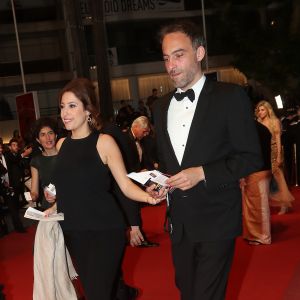 Léa Salamé et son compagnon Raphaël Glucksmann - Montée des marches du film "Le Redoutable" lors du 70ème Festival International du Film de Cannes. Le 21 mai 2017. © Borde-Jacovides-Moreau/Bestimage