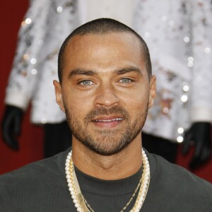 Jesse Williams à la première du film Dolemite Is My Name dans le quartier de Westwood à Los Angeles, le 28 septembre 2019