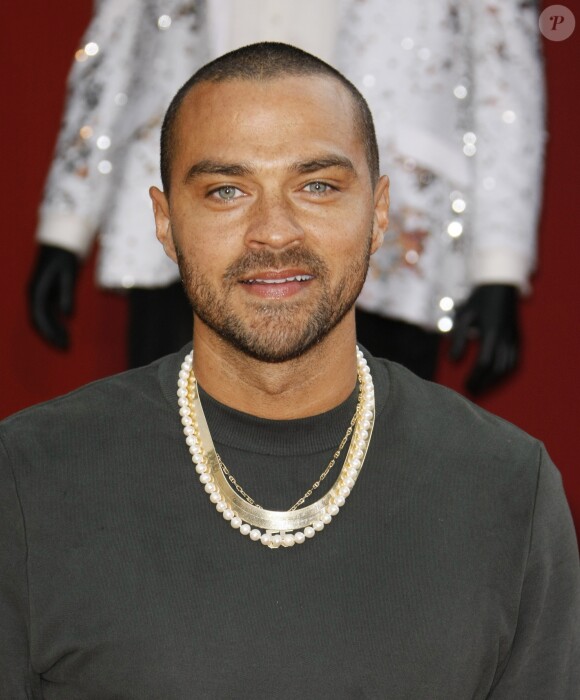 Jesse Williams à la première du film Dolemite Is My Name dans le quartier de Westwood à Los Angeles, le 28 septembre 2019