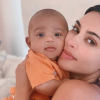 Kim Kardashian et son fils Psalm West. Août 2019.