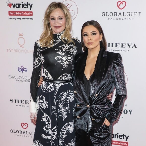 Melanie Griffith, Eva Longoria au photocall de la soirée "Global Gift Gala" au Kimpton Fitzroy à Londres, le 17 octobre 2019.