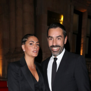 Robert Pirès et sa femme Jessica Lemarie à la sortie de la soirée "Global Gift Gala" au Kimpton Fitzroy à Londres, le 17 octobre 2019.