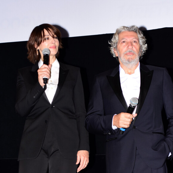 Monica Bellucci et Alain Chabat - Soirée "Fête à Chabat" et projection du film "Astérix et Obelix : Mission Cléopâtre" à la Halle Tony Garnier lors du Festival Lumière à Lyon. Le 17 octobre 2019 © Romain Doucelin / Bestimage