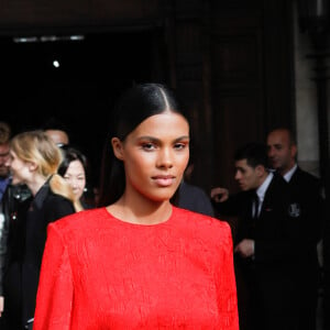 Tina Kunakey - Arrivée des people au défilé Stella McCartney Collection Prêt-à-Porter Printemps/Eté 2020 lors de la Fashion Week de Paris (PFW), le 30 septembre 2019. © Veeren Ramsamy-Christophe Clovis/Bestimage