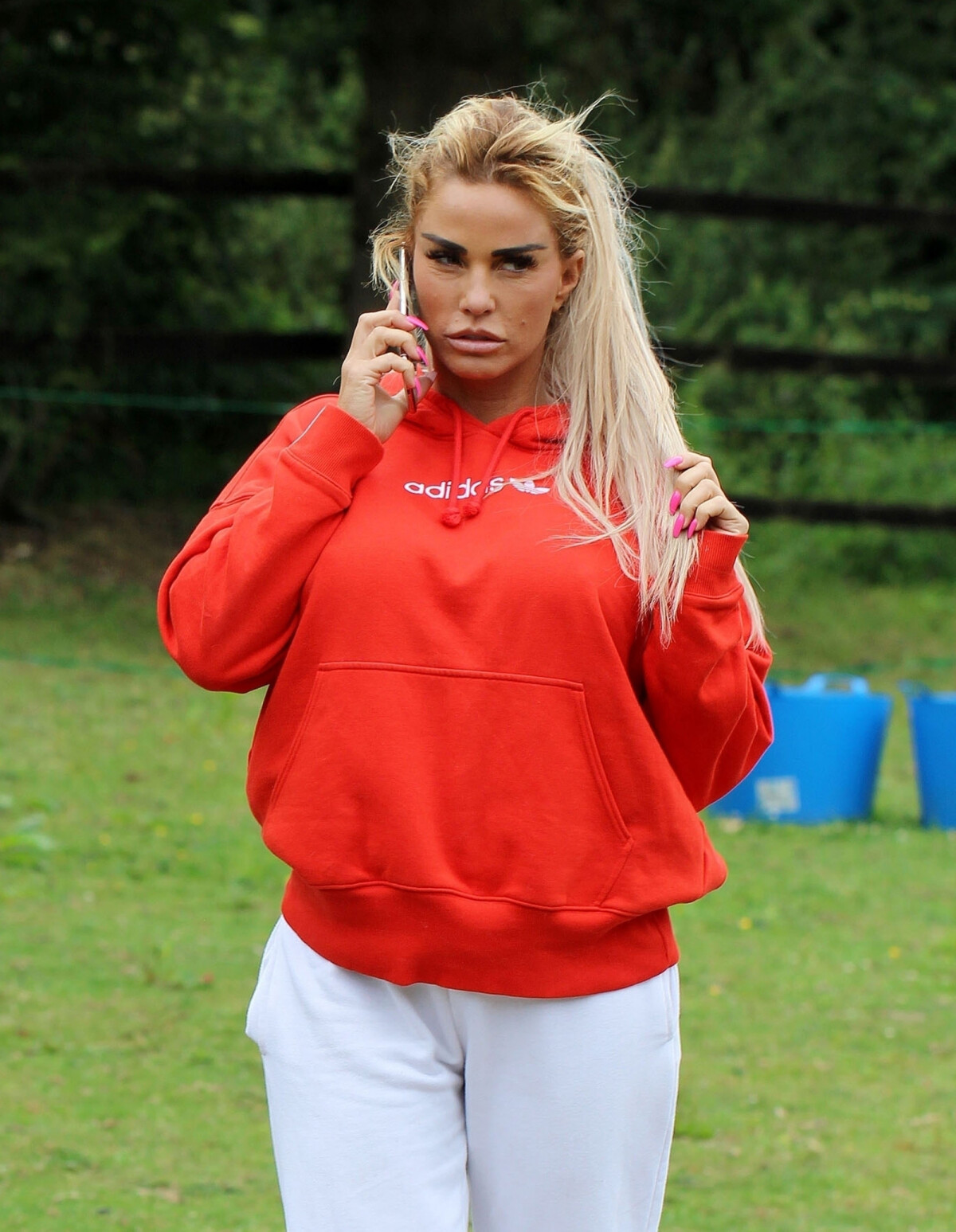 Photo Exclusif Katie Price Jordan Suit Un Stage Dapprentissage Dauto Défense Suite Au 3470