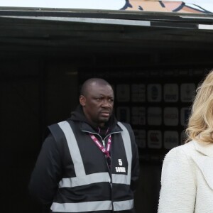 Valérie Trierweiler et  TV Romain Magellanlors du "Match des Légendes" durant lequel de grands noms du football et du rugby se sont affrontés pour une mi-temps de foot et une autre de rugby au profit de l'association "Un sourire, un espoir pour la vie" au stade Chaban Delmas, à Bordeaux, France, le 27 Mai 2019. © Patrick Bernard/Bestimage