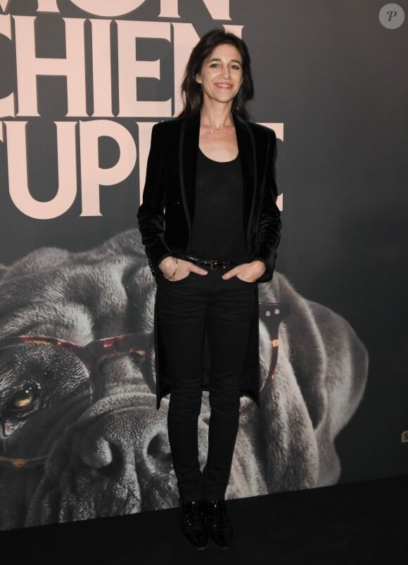 Charlotte Gainsbourg - Avant-première du film "Mon chien stupide" au cinéma UGC Normandie à Paris, le 22 octobre 2019. © Coadic Guirec/Bestimage