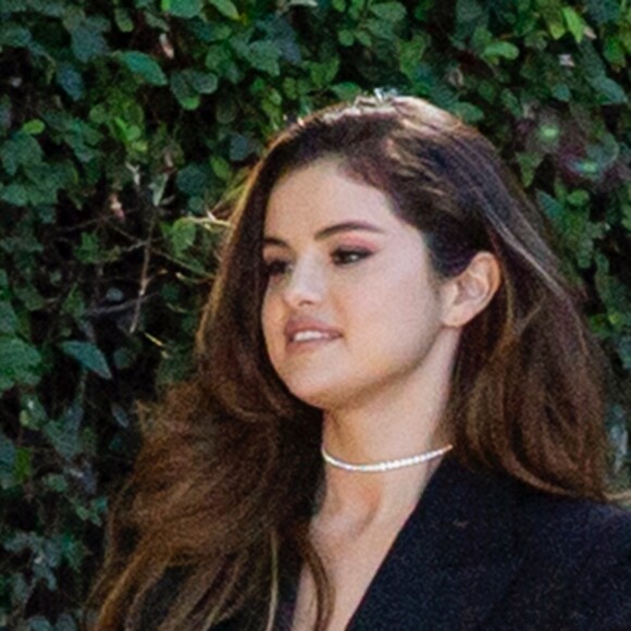 Exclusif - Selena Gomez se rend à un rendez-vous professionnel aux Studios Burbank à Burbank en Californie, le 23 octobre 2019.