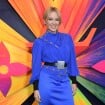 Kylie Minogue : Sublime en bleu royal à Londres, avec Isabelle Huppert