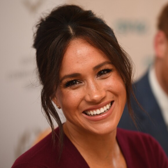 Meghan Markle et le prince Harry participent à une réunion sur l'égalité des genres avec les membres du Queen's Commonwealth Trust (dont elle est vice-présidente) et du sommet One Young World au château de Windsor, le 25 octobre 2019.