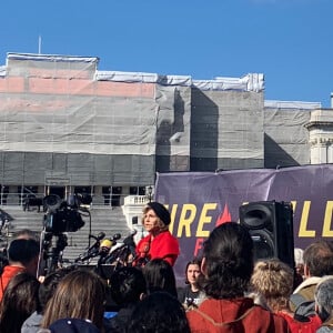 Jane Fonda participait pour la deuxième semaine à une manifestation pour le climat devant le Capitole à Washington le 18 octobre 2019 avec le mouvement Fire Drill Fridays. Et pour la deuxième semaine, elle a été arrêtée par la police.