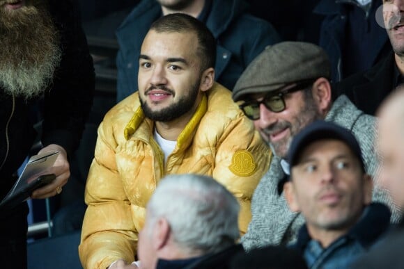 Oli (Olivio Ordonez) et Kad Merad dans les tribunes lors du match de Ligue 1 "PSG - OM (4-0)" au Parc des Princes, le 27 octobre 2019. © Cyril Moreau/Bestimage