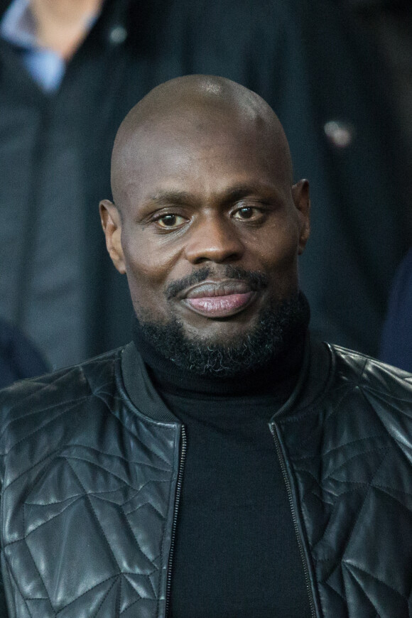 Kery James dans les tribunes lors du match de Ligue 1 "PSG - OM (4-0)" au Parc des Princes, le 27 octobre 2019. © Cyril Moreau/Bestimage