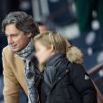 Laurent Solly et son fils Marceau dans les tribunes lors du match de Ligue 1 "PSG - OM (4-0)" au Parc des Princes, le 27 octobre 2019. © Cyril Moreau/Bestimage