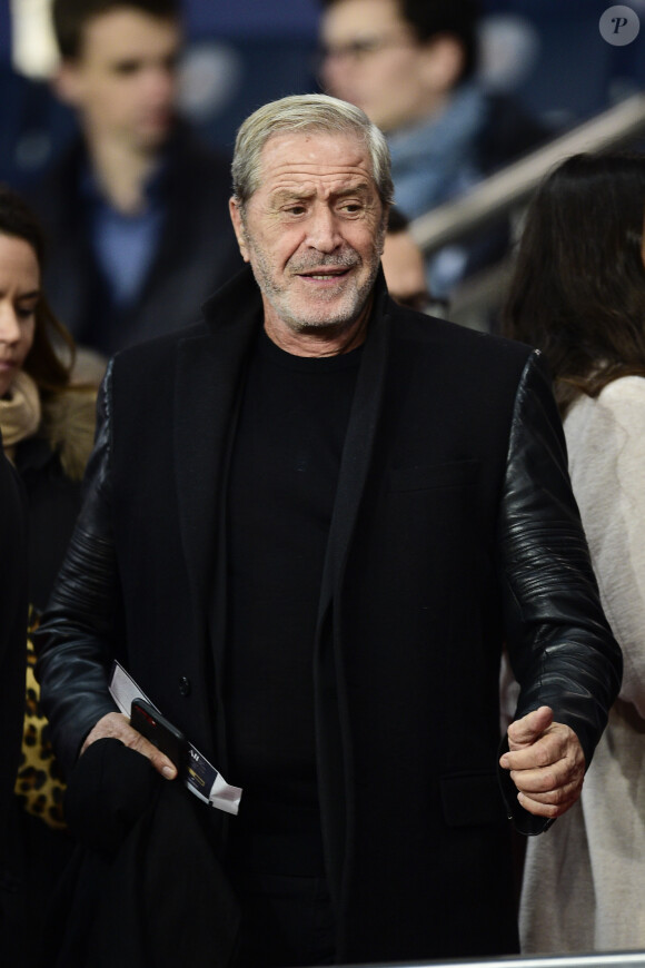 Jean-Claude Darmon dans les tribunes lors du match de Ligue 1 "PSG - OM (4-0)" au Parc des Princes, le 27 octobre 2019.