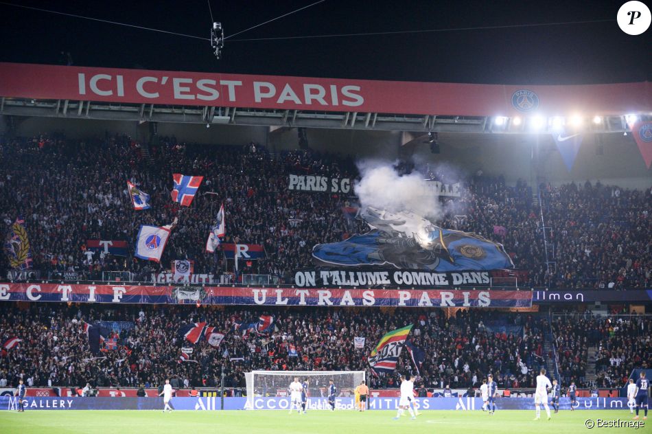 Match de Ligue 1 &quot;PSG - OM (4-0)&quot; au Parc des Princes. Paris, le 27 octobre 2019. soccer game of Ligue 1 &quot;PSG - OM (4-0)&quot; at the Parc des Princes. Paris, October 27, 2019.27/10/2019 - Paris