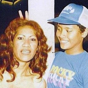 Dwayne Johnson, enfant, et sa mère Ata. Mai 2019.