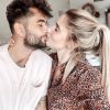Jesta de "Koh-Lanta, l'île au trésor" embrasse Benoît, photo Instagram du 16 octobre 2019