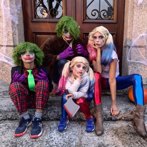 Sylvie Tellier avec son mari et ses enfants pour Halloween, le 31 octobre 2019